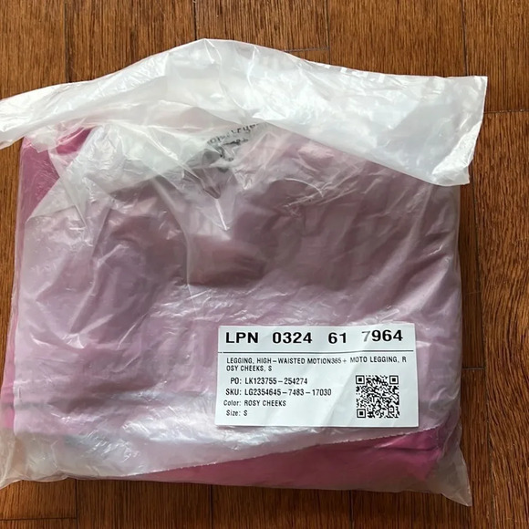 Fabletics Motion365+ High-Waisted Moro Leggings - Picture 9 of 9